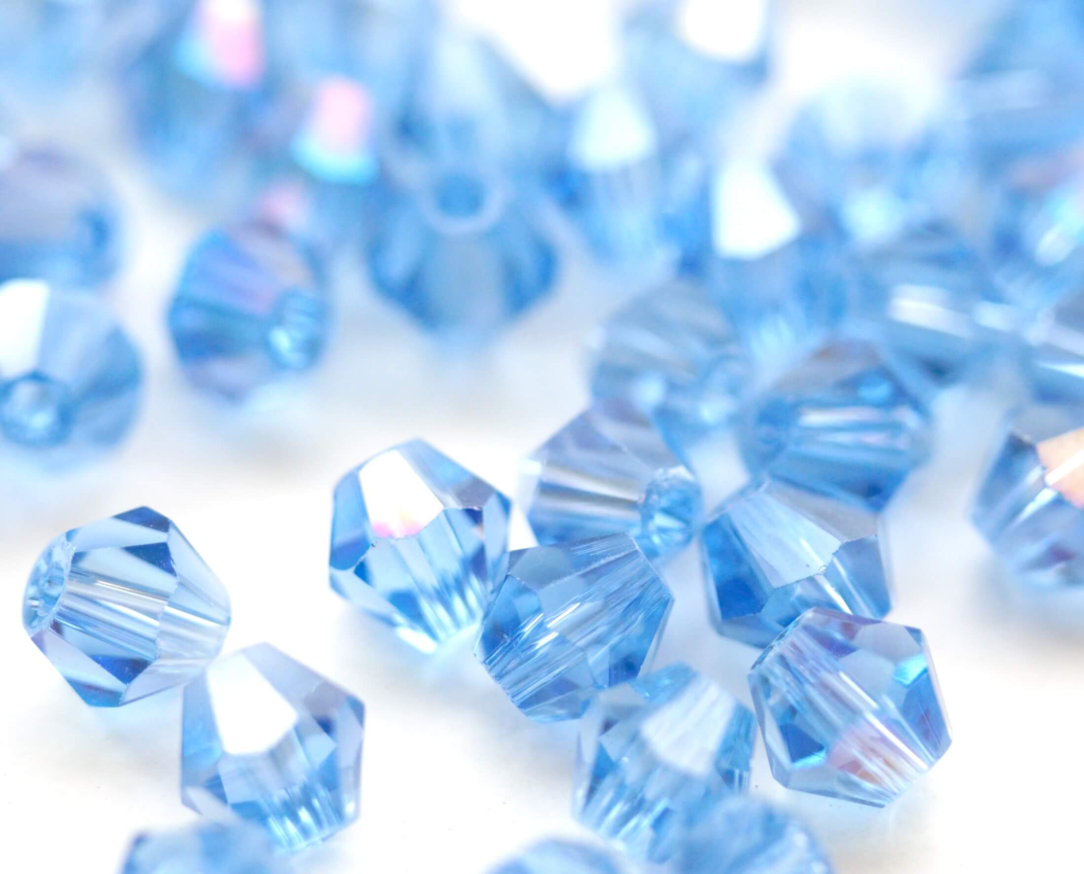 Намистина Біконуси Lt. Sapphire AB